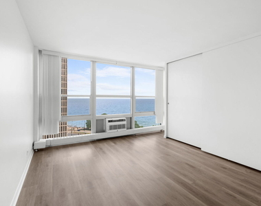 6730 S South Shore Drive - Photo Thumbnail 5