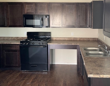 1104 Lechuguilla - Photo Thumbnail 5