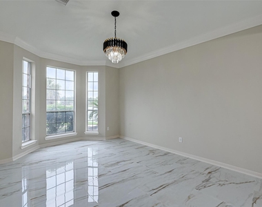 11954 Galentine Point - Photo Thumbnail 4