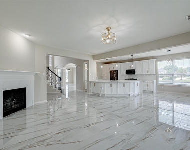 11954 Galentine Point - Photo Thumbnail 8