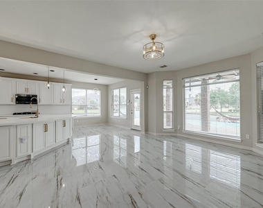 11954 Galentine Point - Photo Thumbnail 9