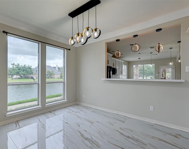 11954 Galentine Point - Photo Thumbnail 5