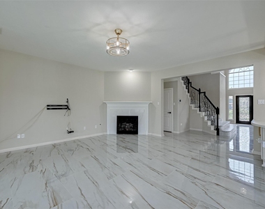 11954 Galentine Point - Photo Thumbnail 7