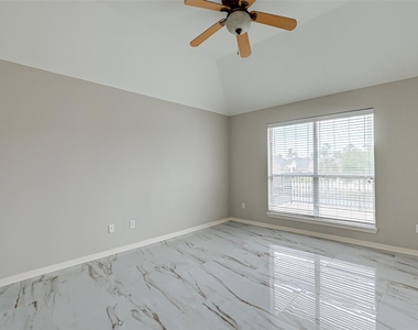 11954 Galentine Point - Photo Thumbnail 25