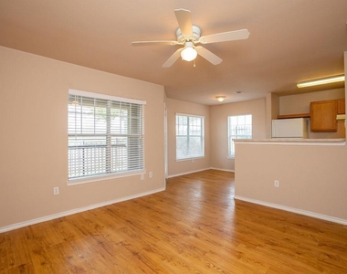 5606 Saint David Lane - Photo Thumbnail 3