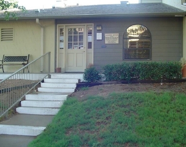 1222 Giles Road - Photo Thumbnail 3