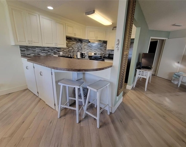 1515 Pinellas Bayway S - Photo Thumbnail 14