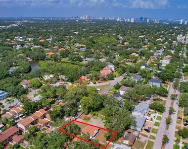 4714 W Vasconia Street - Photo Thumbnail 6
