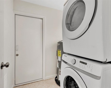 4714 W Vasconia Street - Photo Thumbnail 19