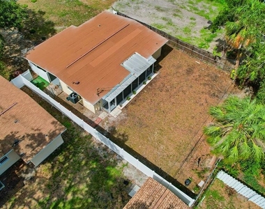 4714 W Vasconia Street - Photo Thumbnail 4