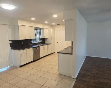 23067 Elmira Boulevard - Photo Thumbnail 3