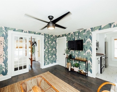 809 10th Avenue N - Photo Thumbnail 4