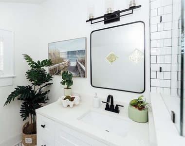 809 10th Avenue N - Photo Thumbnail 24