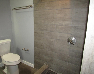 12715 Raeburn Way - Photo Thumbnail 14