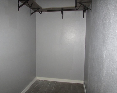 12715 Raeburn Way - Photo Thumbnail 17