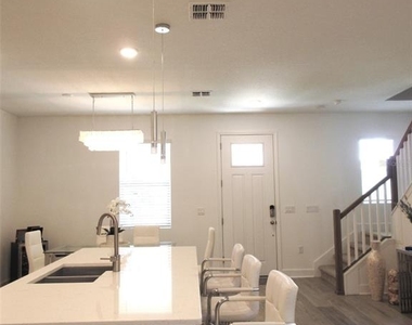 2252 Celebration Boulevard - Photo Thumbnail 21