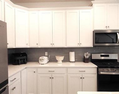 2252 Celebration Boulevard - Photo Thumbnail 7