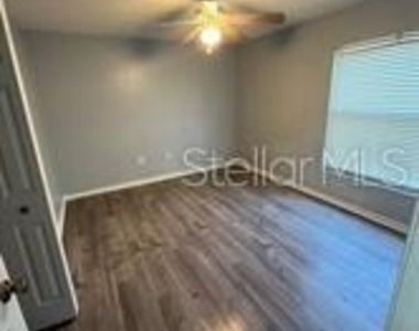 4 Pin Oak Drive - Photo Thumbnail 6