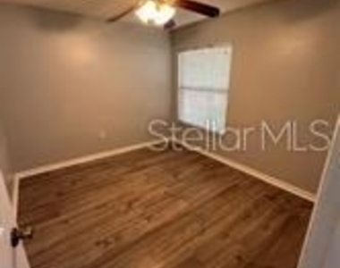 4 Pin Oak Drive - Photo Thumbnail 8