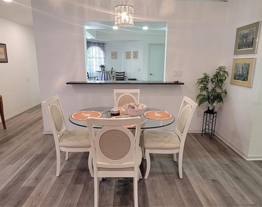 14277 Palm Terrace - Photo Thumbnail 13