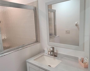 14277 Palm Terrace - Photo Thumbnail 17