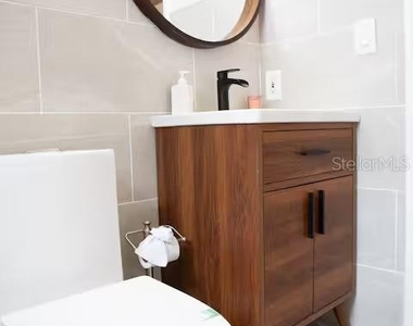 4607 21st Street W - Photo Thumbnail 12