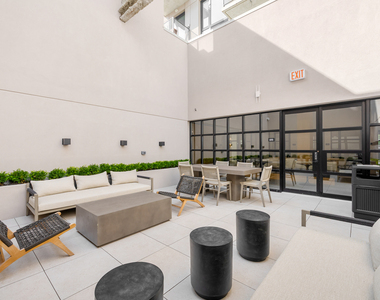 526 Baltic Street - Photo Thumbnail 14