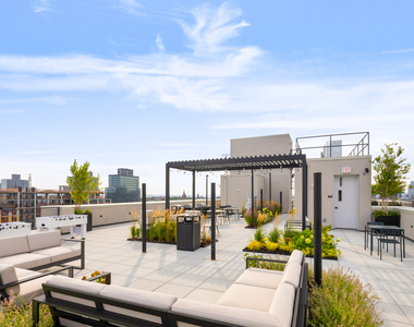 526 Baltic Street - Photo Thumbnail 10