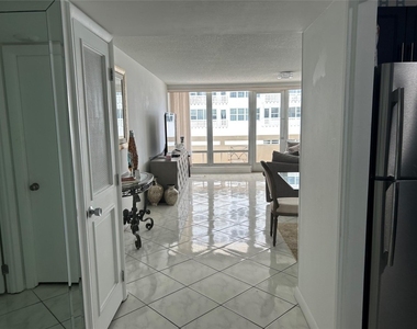4020 Galt Ocean Drive - Photo Thumbnail 5