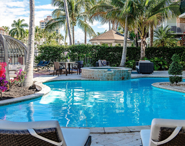 7 Pelican Drive - Photo Thumbnail 3