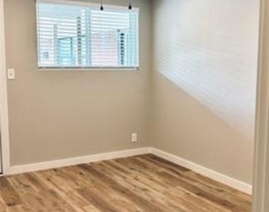 4603 Junius Street - Photo Thumbnail 10