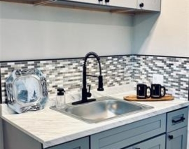 4603 Junius Street - Photo Thumbnail 4