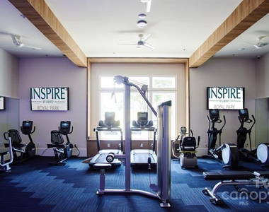 4101 Glenloch Circle - Photo Thumbnail 11