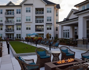 4101 Glenloch Circle - Photo Thumbnail 16