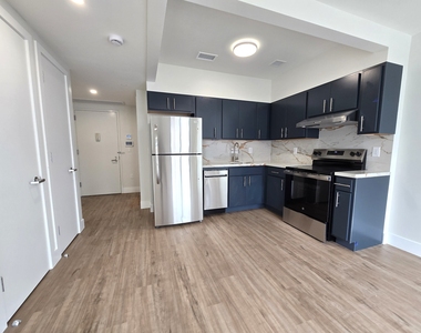 31-11 28th Road - Photo Thumbnail 1