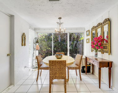 1329 Chippewa Street - Photo Thumbnail 23
