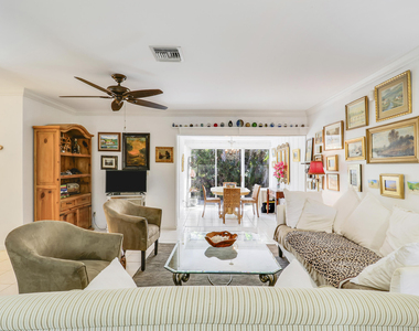 1329 Chippewa Street - Photo Thumbnail 3
