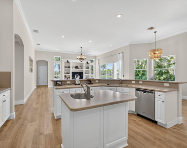 4693 Sugar Beach Way - Photo Thumbnail 19