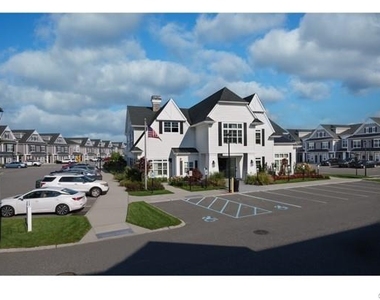 104 Sutton Court - Photo Thumbnail 2