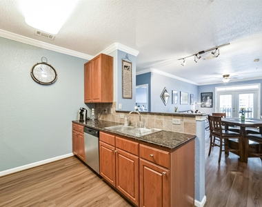 1711 Old Spanish Trail - Photo Thumbnail 5