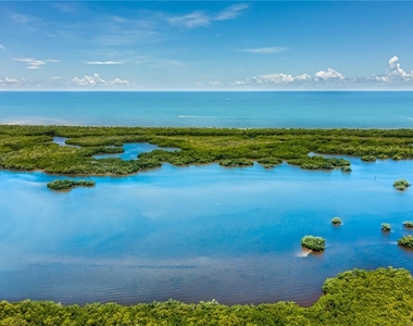 13945 Old Coast Rd - Photo Thumbnail 25
