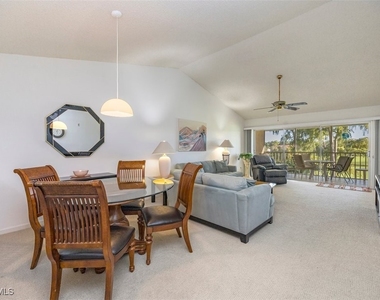 5975 Bloomfield Circle - Photo Thumbnail 4