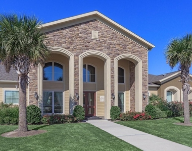 332 Independence Drive - Photo Thumbnail 1