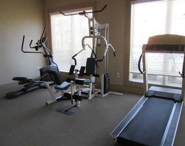 332 Independence Drive - Photo Thumbnail 10