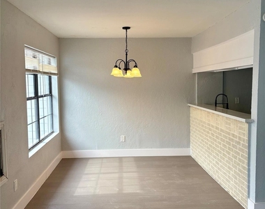 1125 Ann Street - Photo Thumbnail 11