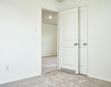 3358 Avary River Lane - Photo Thumbnail 17