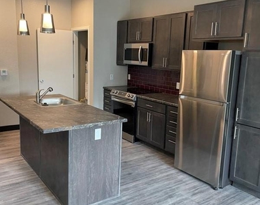 5352 Allison St - Photo Thumbnail 5