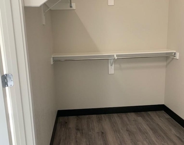5352 Allison St - Photo Thumbnail 9