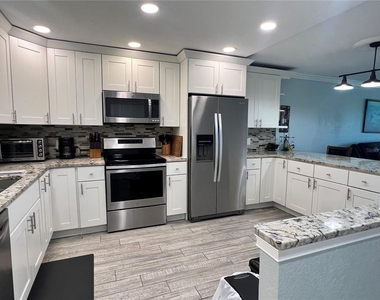 1230 Gulf Boulevard - Photo Thumbnail 7
