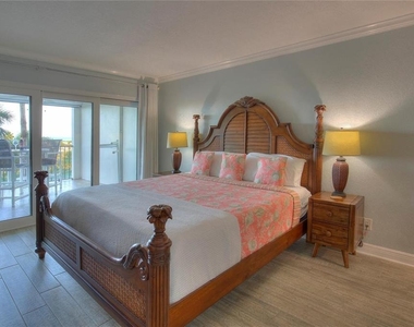 1230 Gulf Boulevard - Photo Thumbnail 25